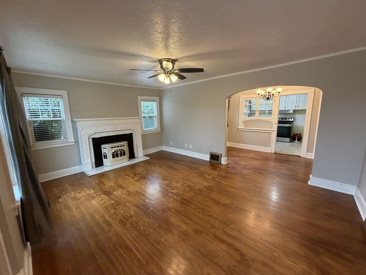420 E 13th St - Photo 2 of 12
