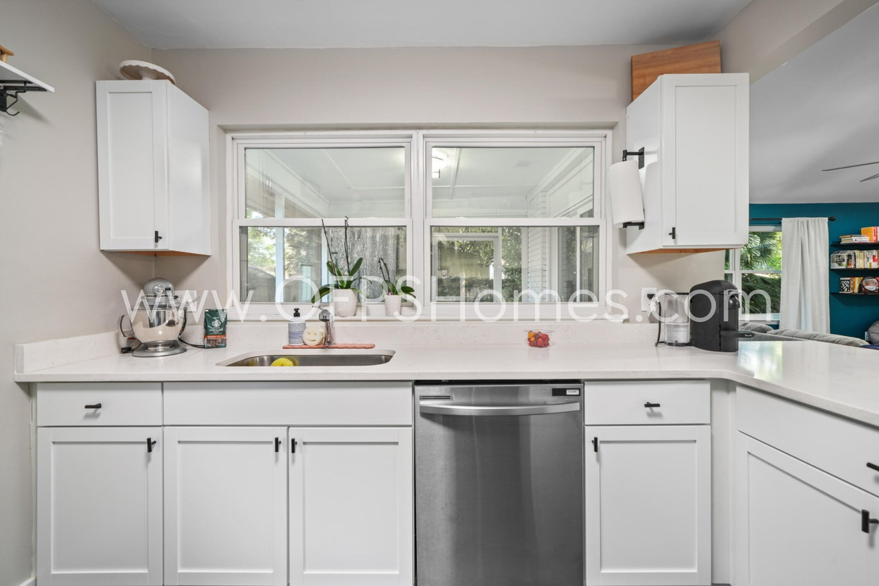 39 9th St - Photo 6 of 32
