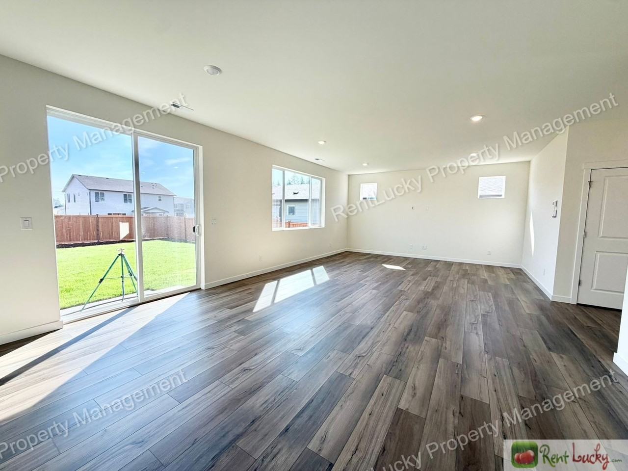 17106 126th Street Ct E - Photo 5 of 28