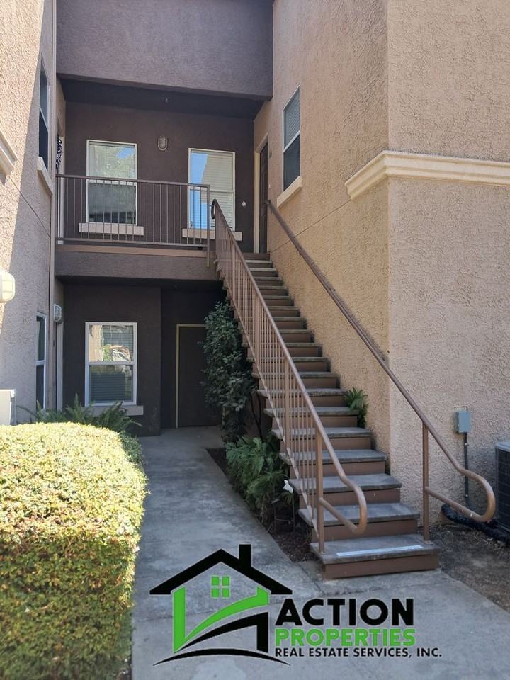 10001 Woodcreek Oaks Blvd #1026 - Photo 2 of 36