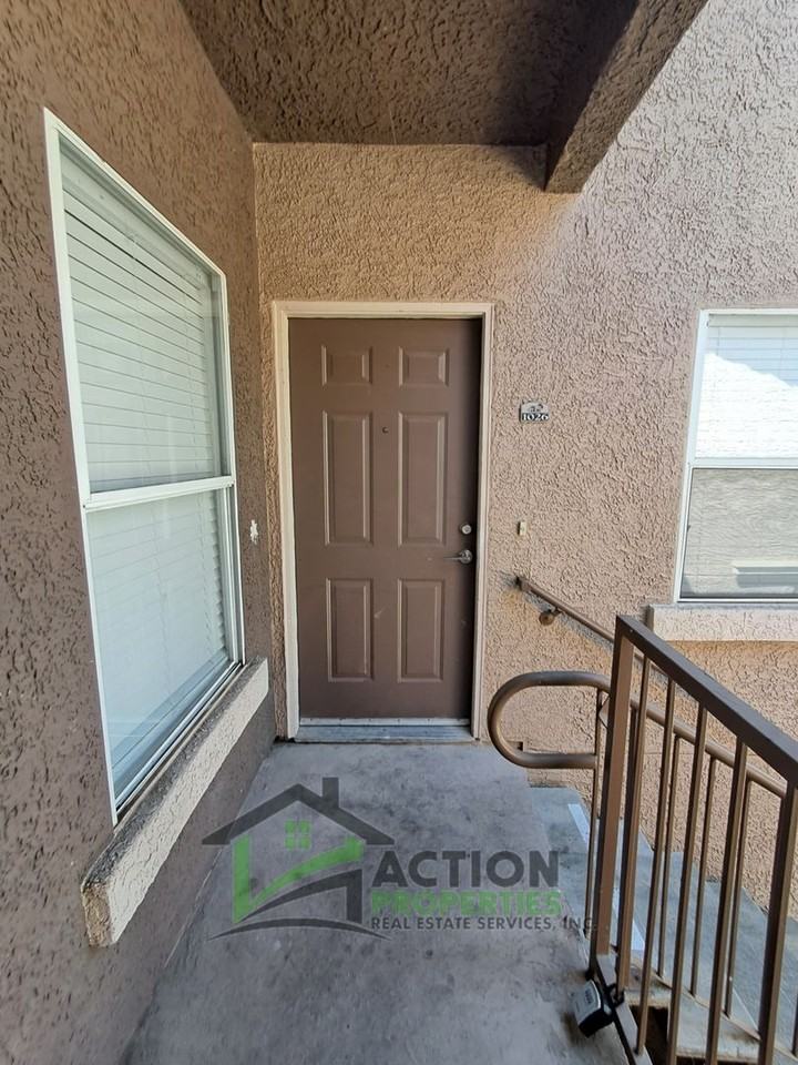 10001 Woodcreek Oaks Blvd #1026 - Photo 3 of 36