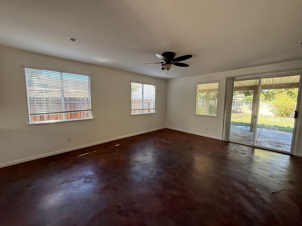 2368 Sansome St - Photo 2 of 11