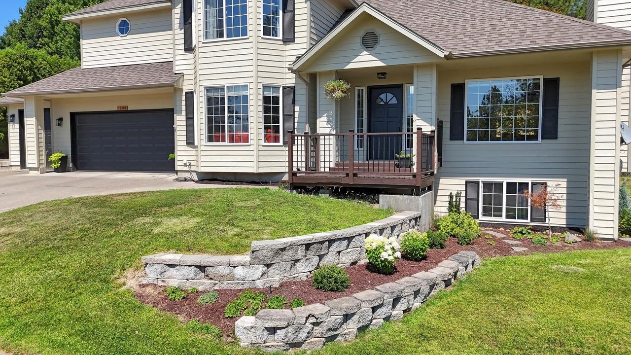 10108 N Seminole Dr - Photo 3 of 35