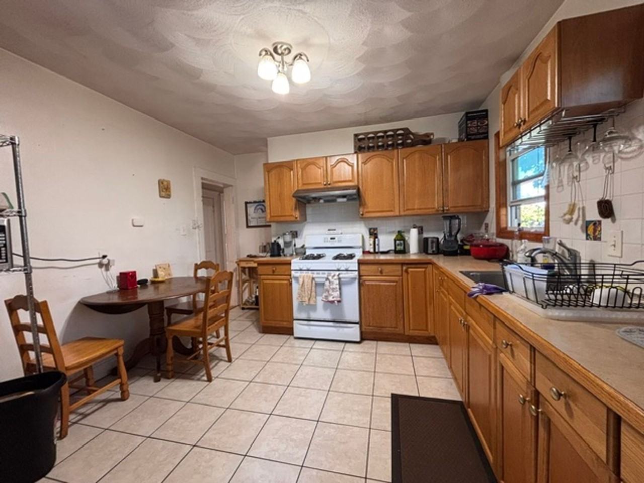 14 Greylock Rd - Photo 5 of 9