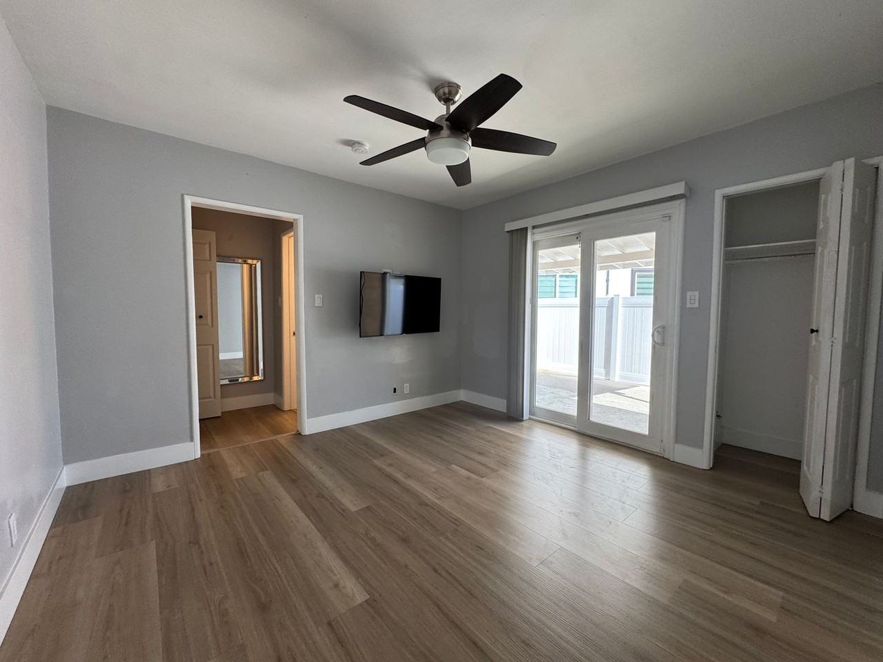 9691 Elon Ave - Photo 6 of 14