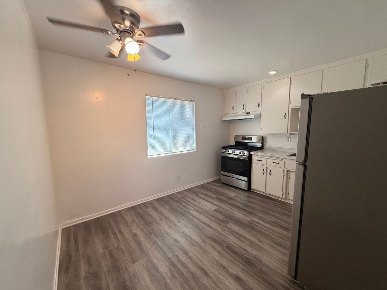 2150 Paso Robles St - Photo 4 of 12