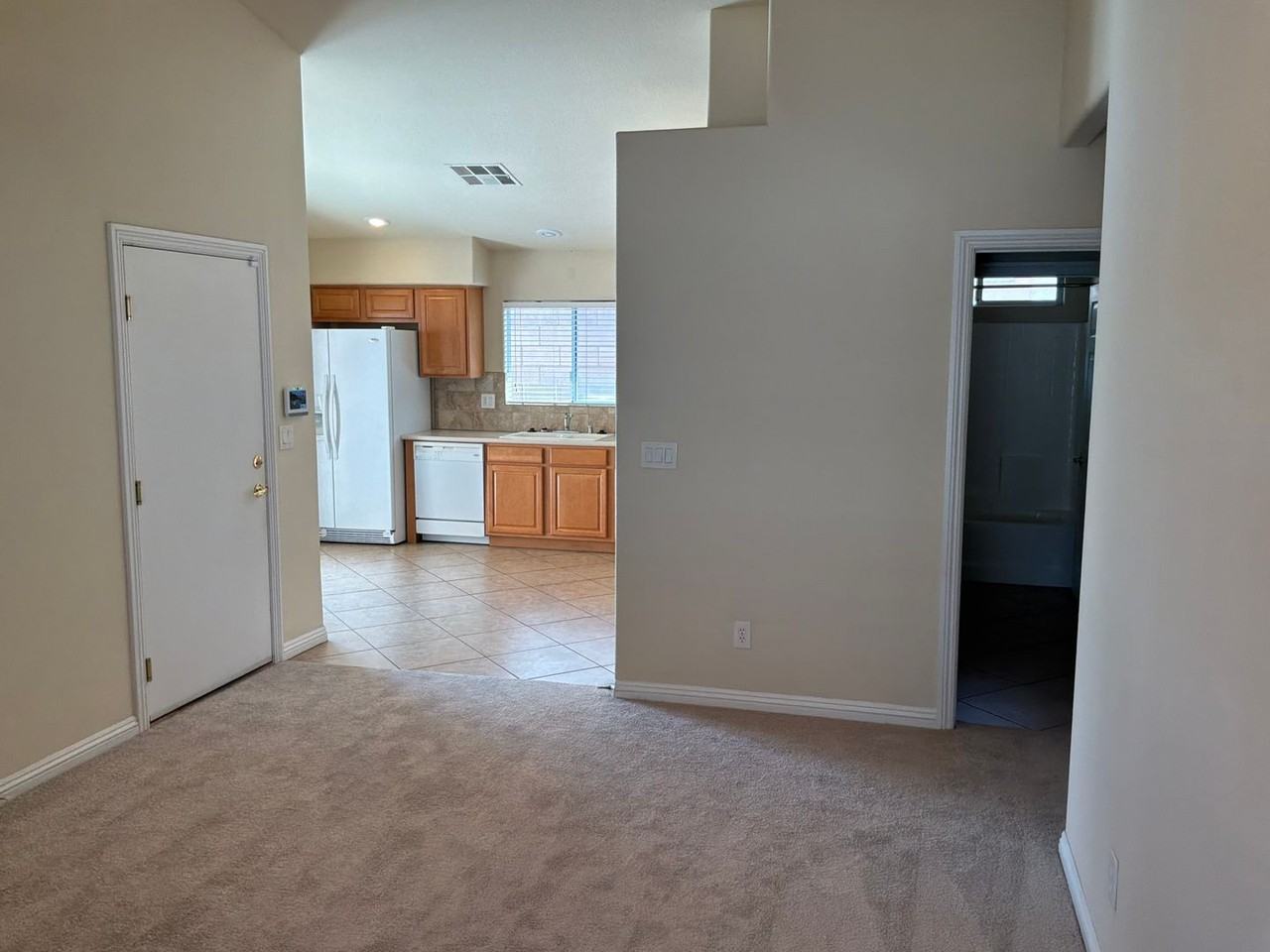 5415 Blue Oat Ave - Photo 4 of 27