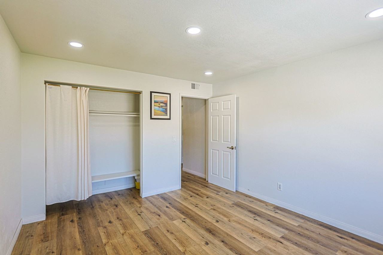 3440 W Park Balboa Ave - Photo 4 of 10