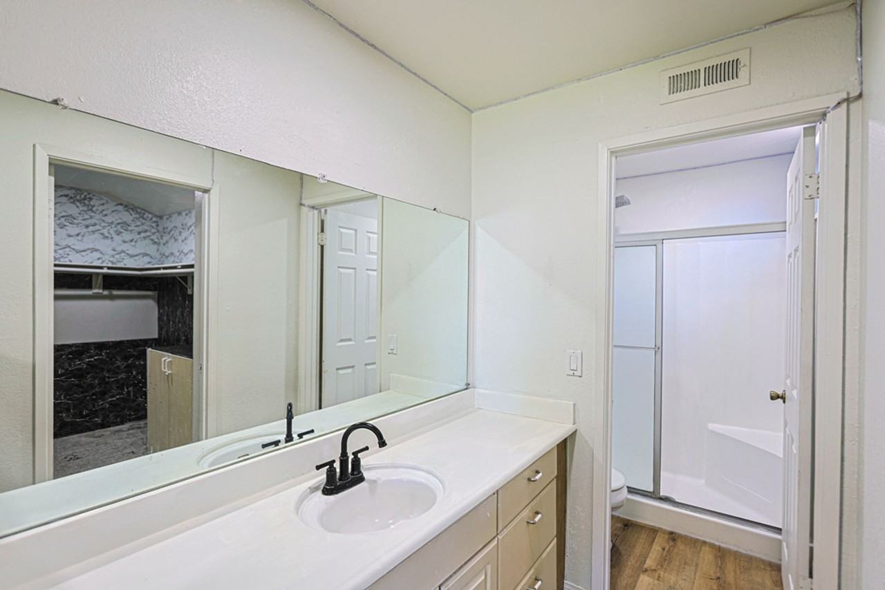 3440 W Park Balboa Ave - Photo 6 of 10