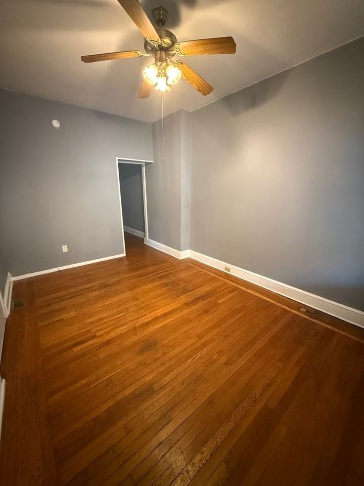737 Linden Ave - Photo 6 of 9