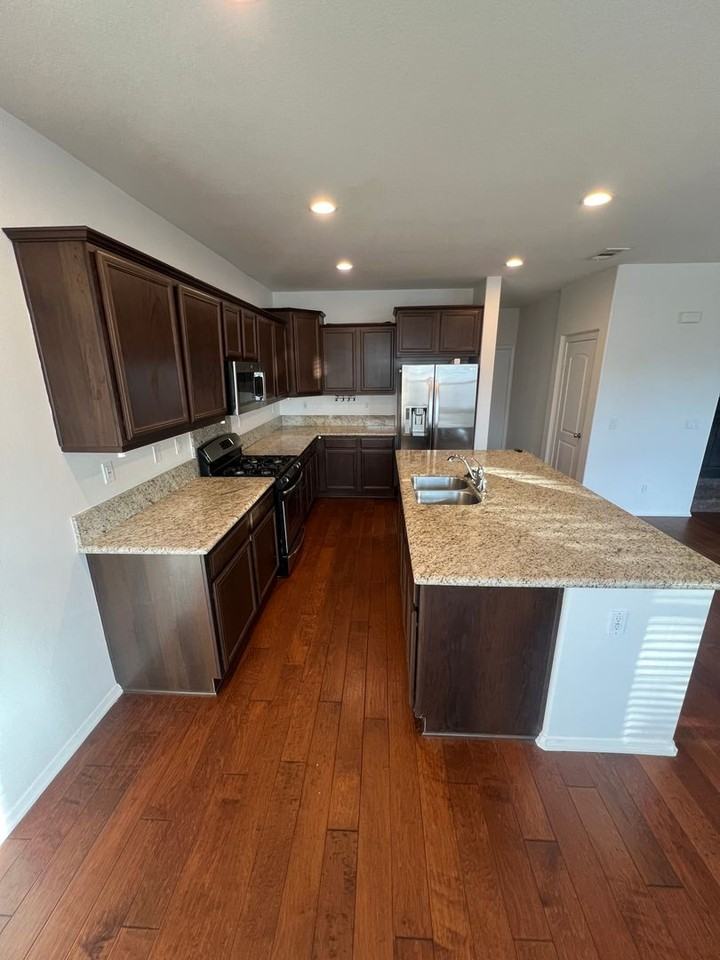 31890 Red Pine Way - Photo 7 of 50