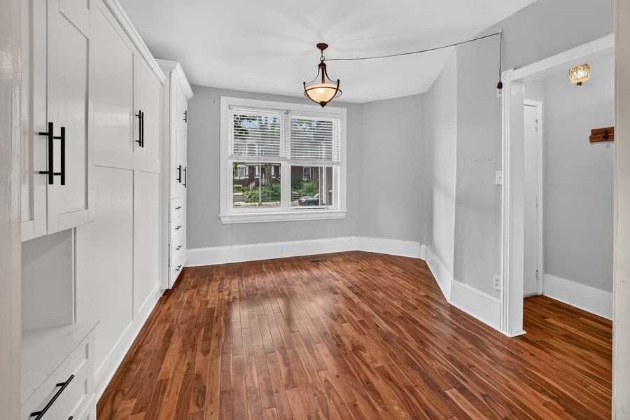 19 Desjardins Ave - Photo 7 of 14