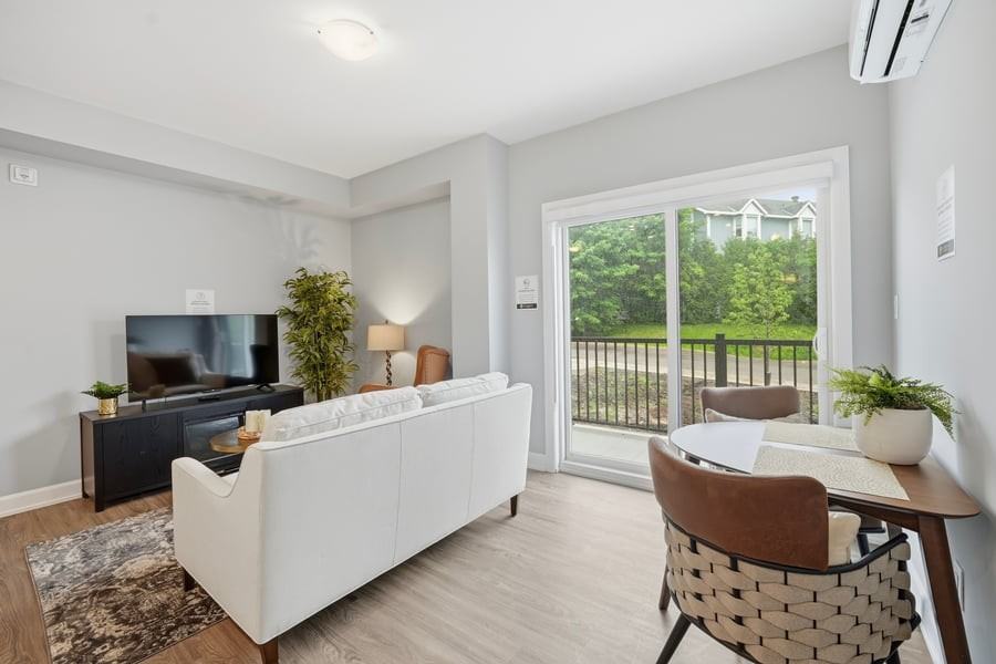 2396 Cléroux Cres - Photo 3 of 14