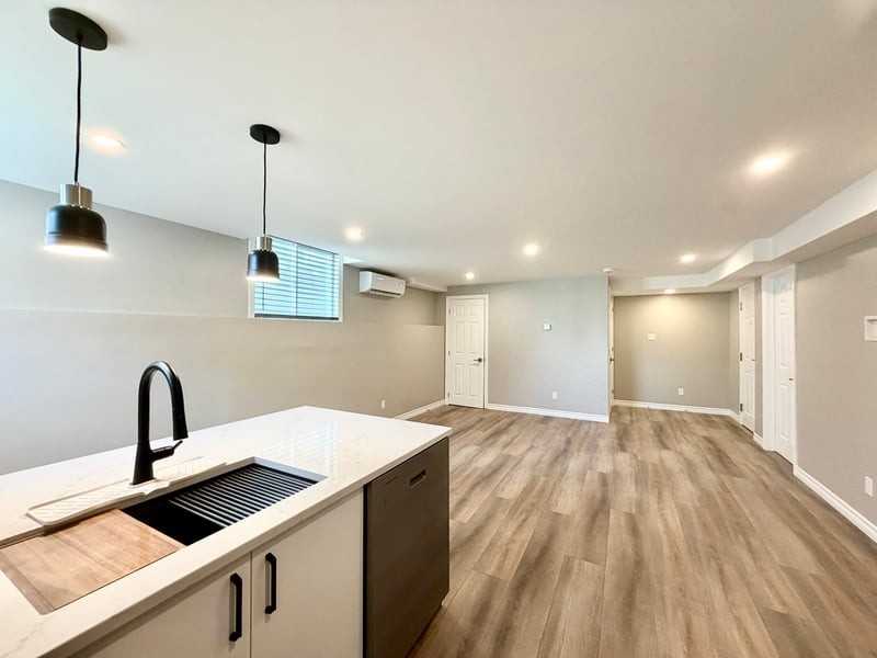291 Stiver St - Photo 7 of 14