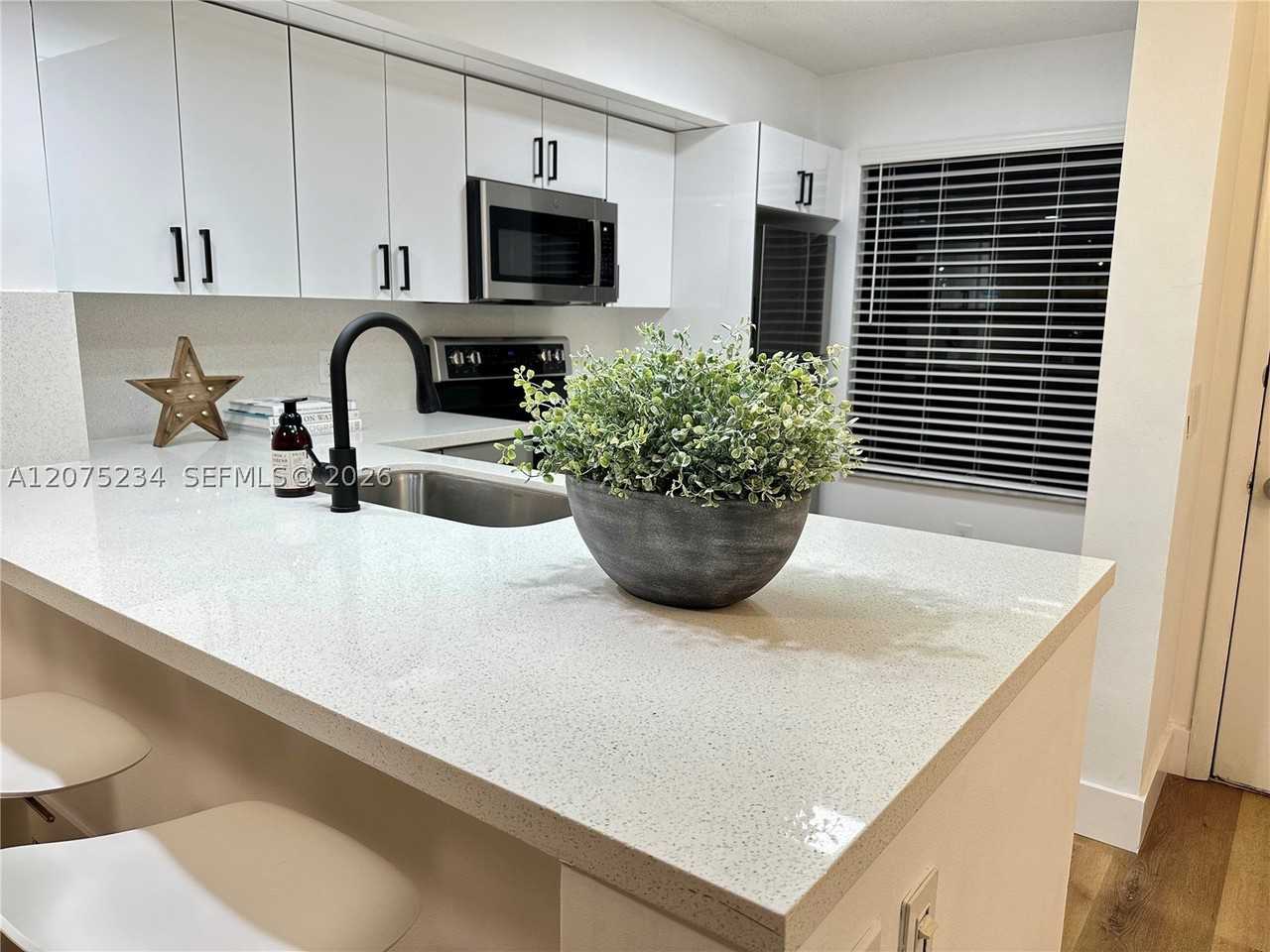 202 Lake Pointe Dr #104 - Photo 2 of 16