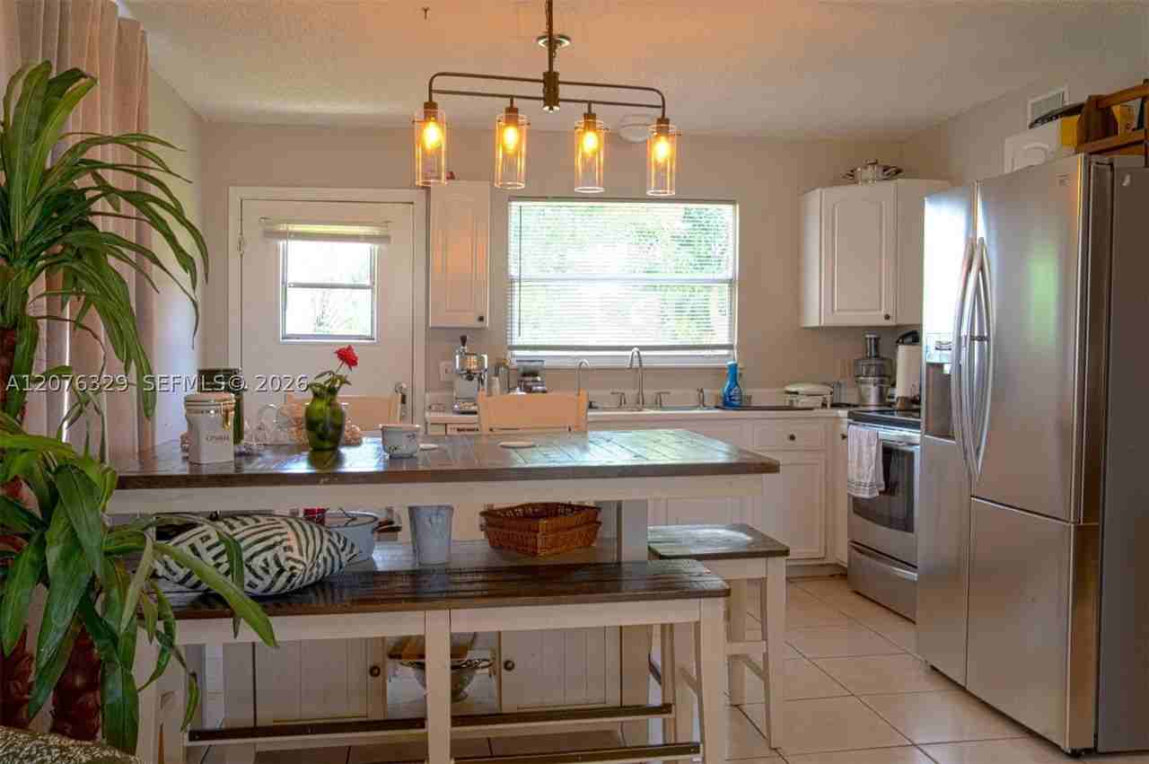 2489 Se Stonecrop St - Photo 5 of 19