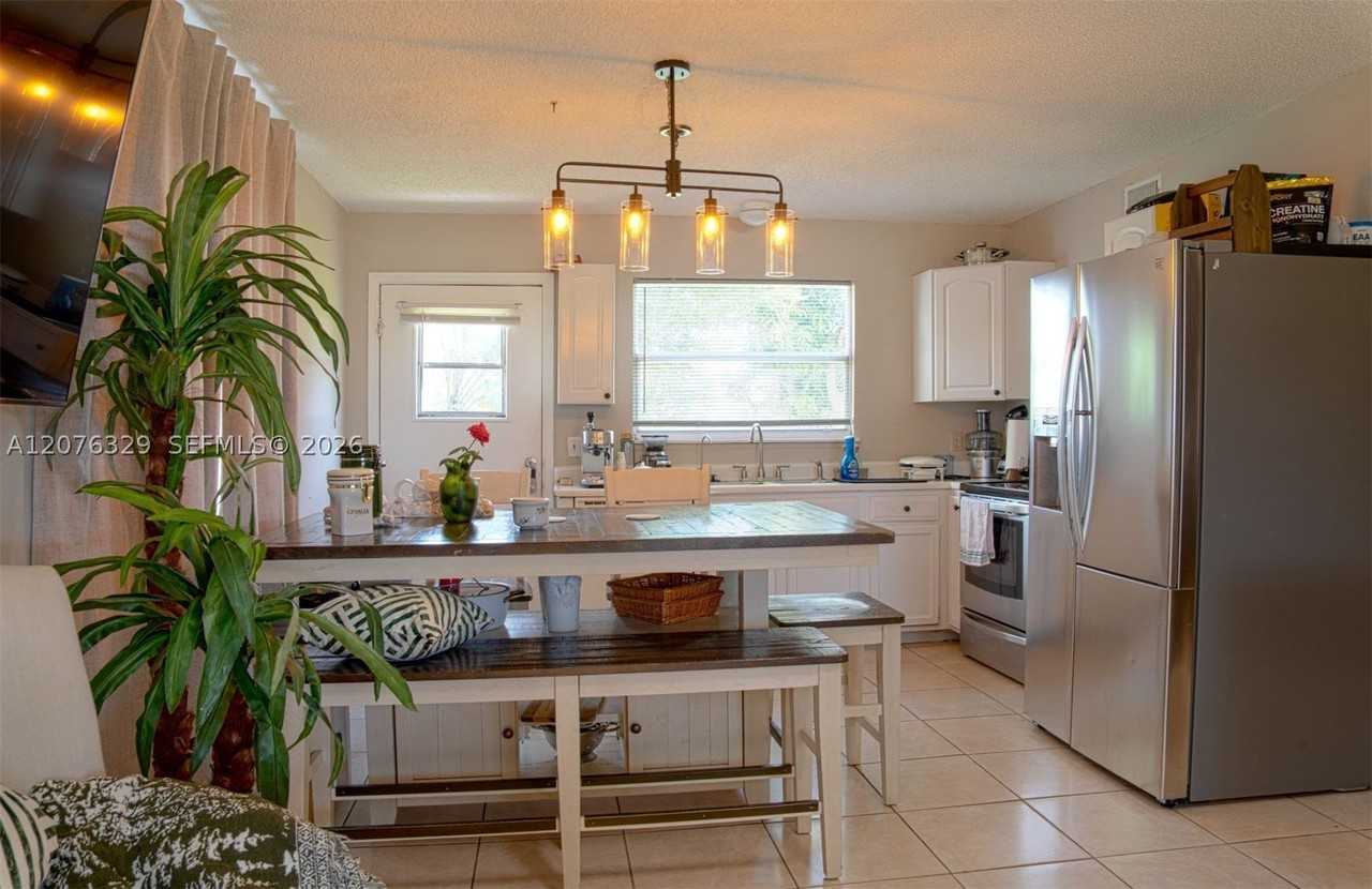 2489 Se Stonecrop St - Photo 6 of 19