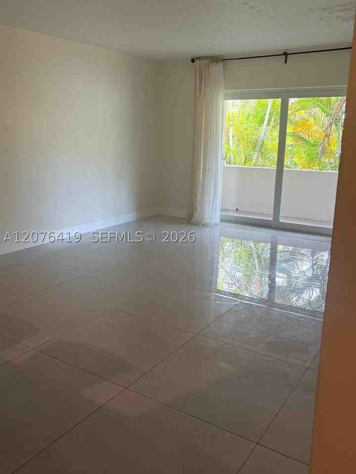 7473 Sw 82nd St #D103 - Photo 5 of 12