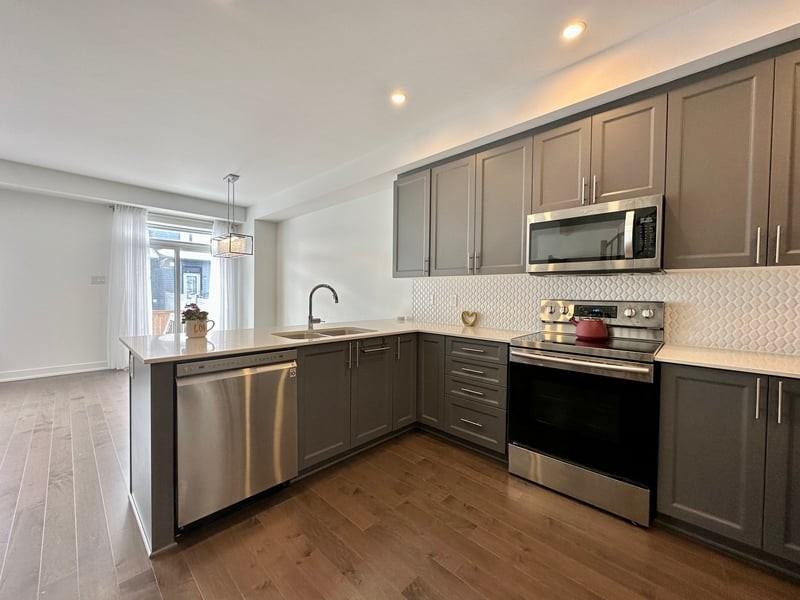 297 Joshua St - Photo 4 of 13