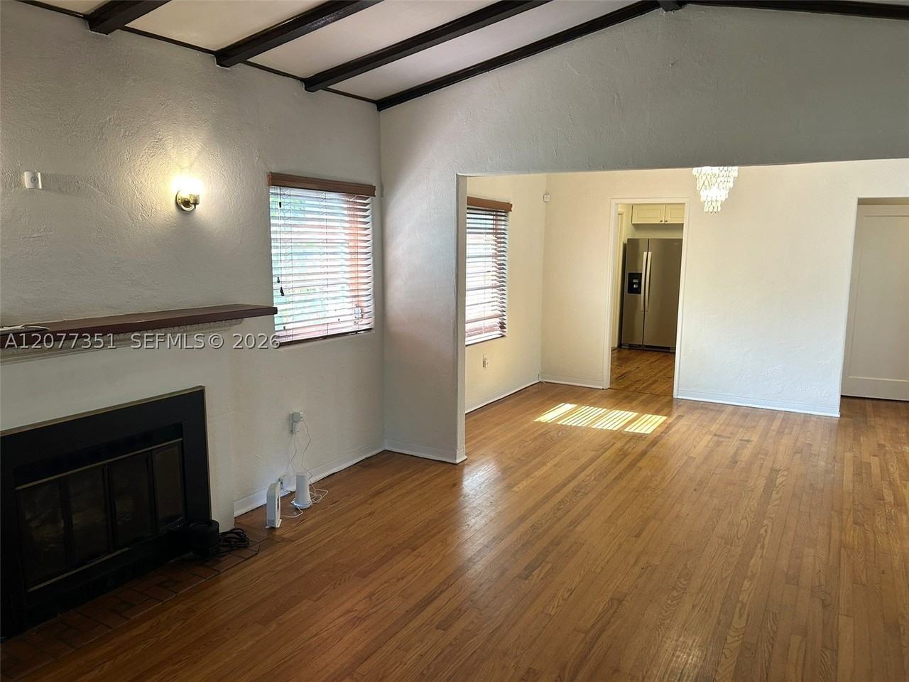 53 Nw 93rd St - Photo 5 of 24