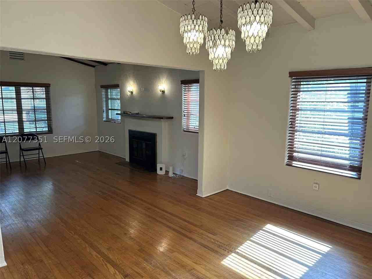53 Nw 93rd St - Photo 7 of 24