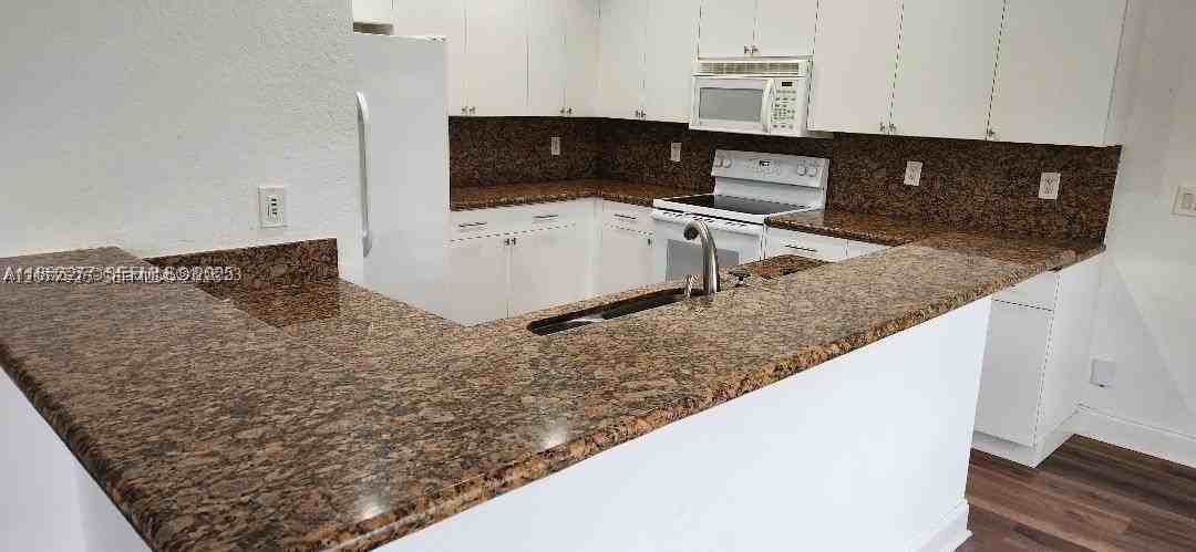 1863 Silverbell Ter #1863 - Photo 5 of 15