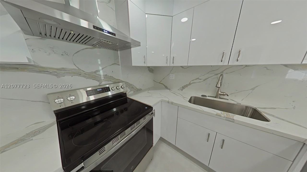 8336 Sw 10th Ter #8336 - Photo 2 of 16
