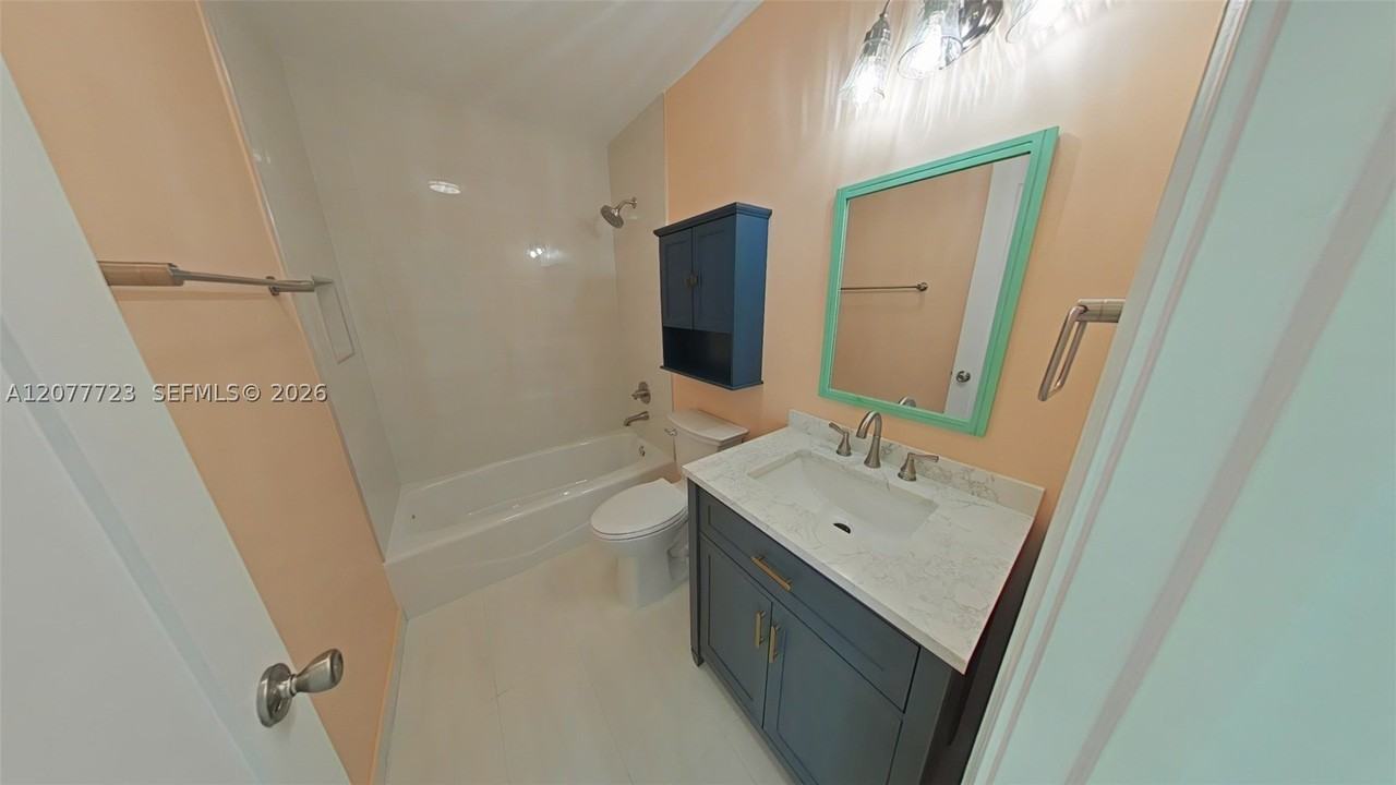8336 Sw 10th Ter #8336 - Photo 4 of 16