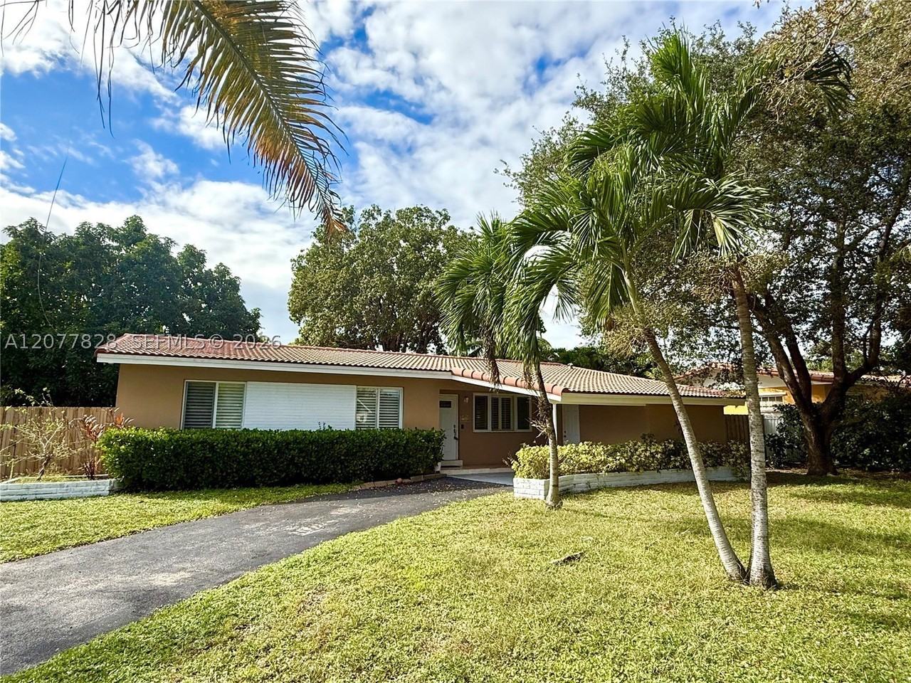 1340 Miami Springs Ave #O - Photo 2 of 22