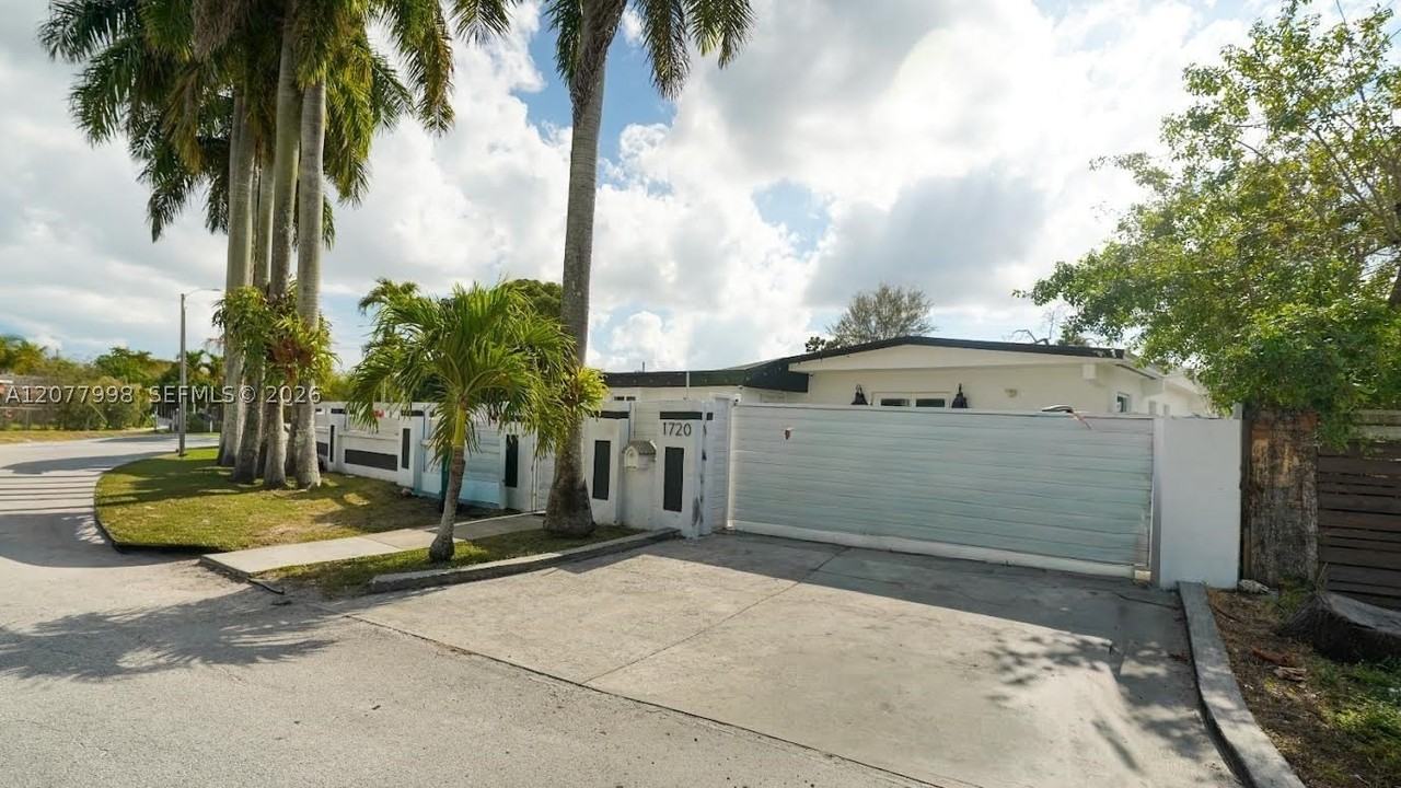 1720 Nw 124th Ter - Photo 2 of 9