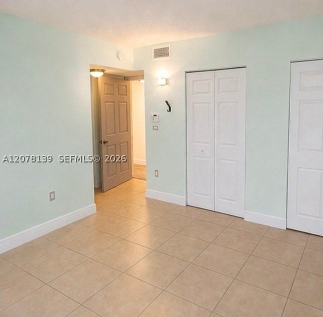 890 Sw 129th Pl #210 - Photo 5 of 6