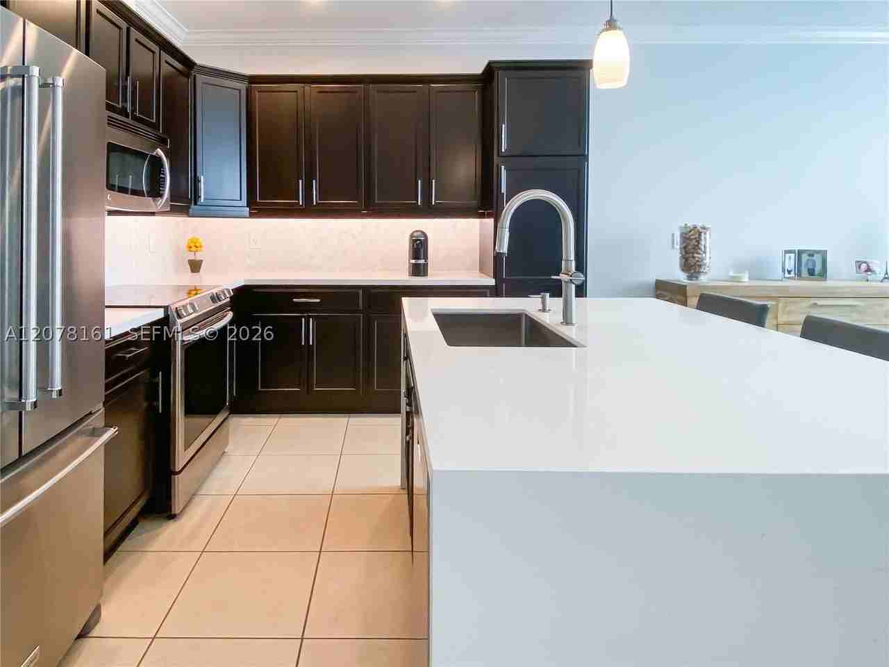 2958 St Thomas Dr #2958 - Photo 6 of 19