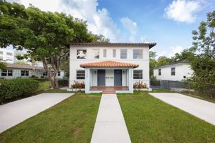 2332 Sw 26th Ln - Photo 1 of 1