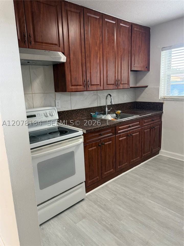 166 W 8th St #1 - Photo 6 of 12