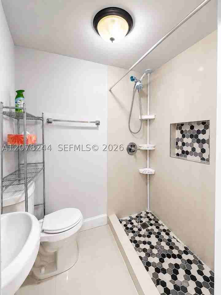 19100 Bobolink Dr - Photo 3 of 3
