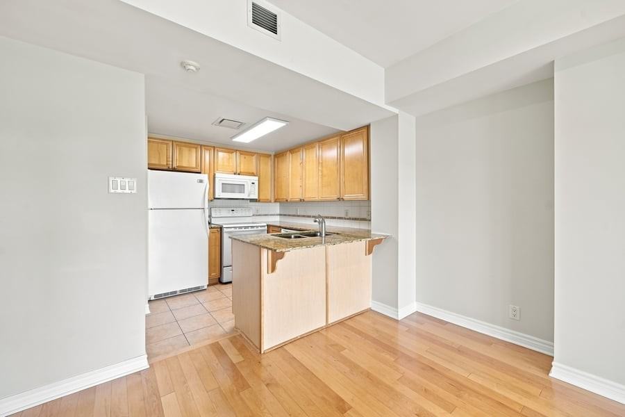 200 Lett St - Photo 4 of 14