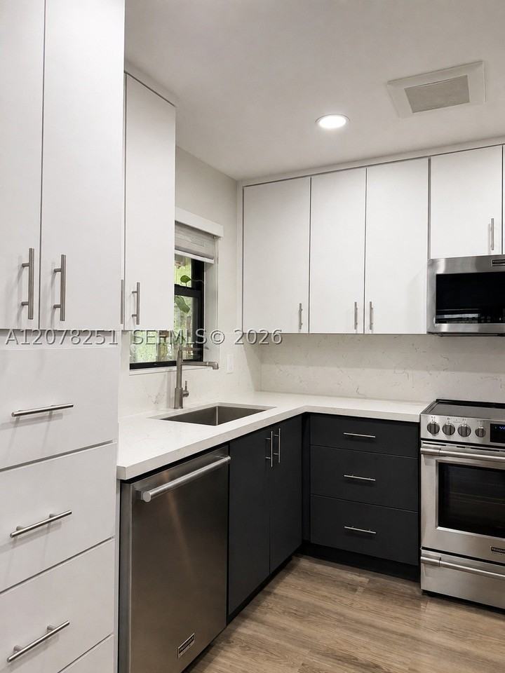 3295 Cocoplum Cir #3323 - Photo 6 of 18