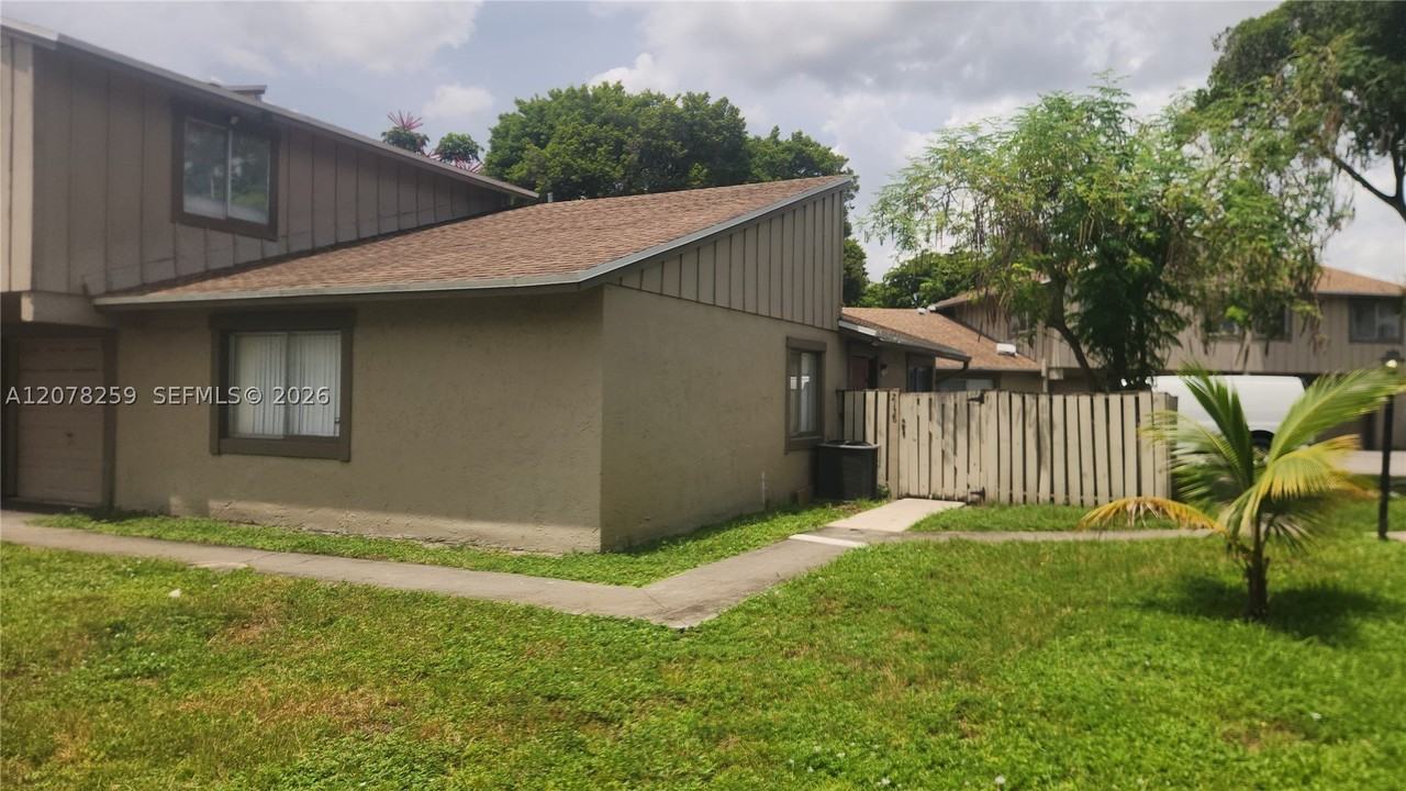 2138 Nw 57th Ave #13C