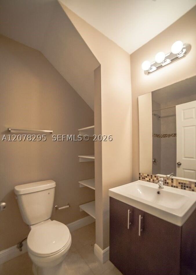 1752 Nw 1st St #1 - Photo 4 of 4