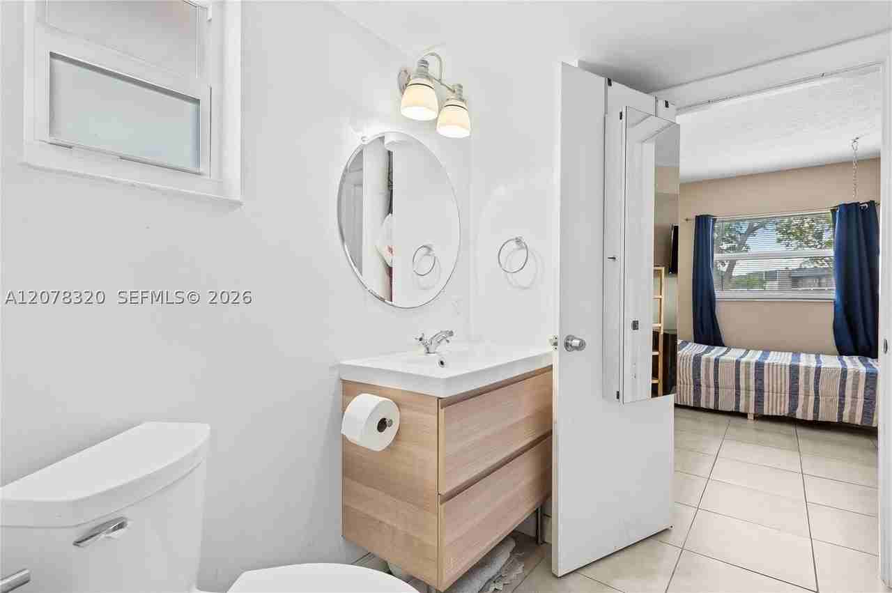 8002 Lagos De Campo Blvd #B101 - Photo 4 of 6