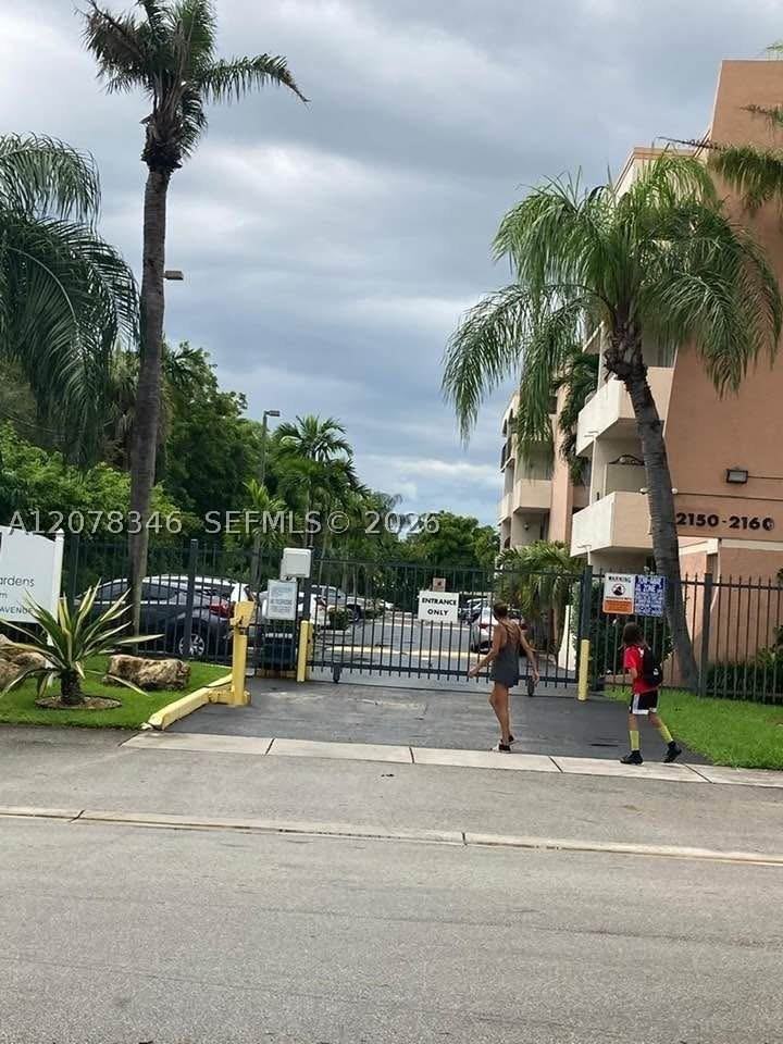 2160 Sw 16th Ave #421