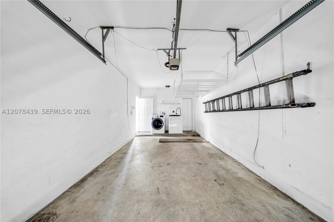 2019 Se 13th St - Photo 7 of 26