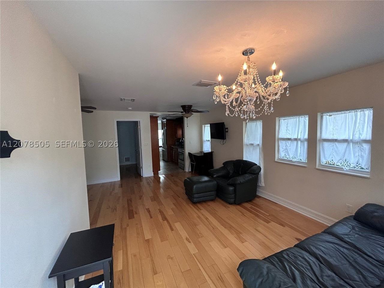 413 S K St - Photo 2 of 22