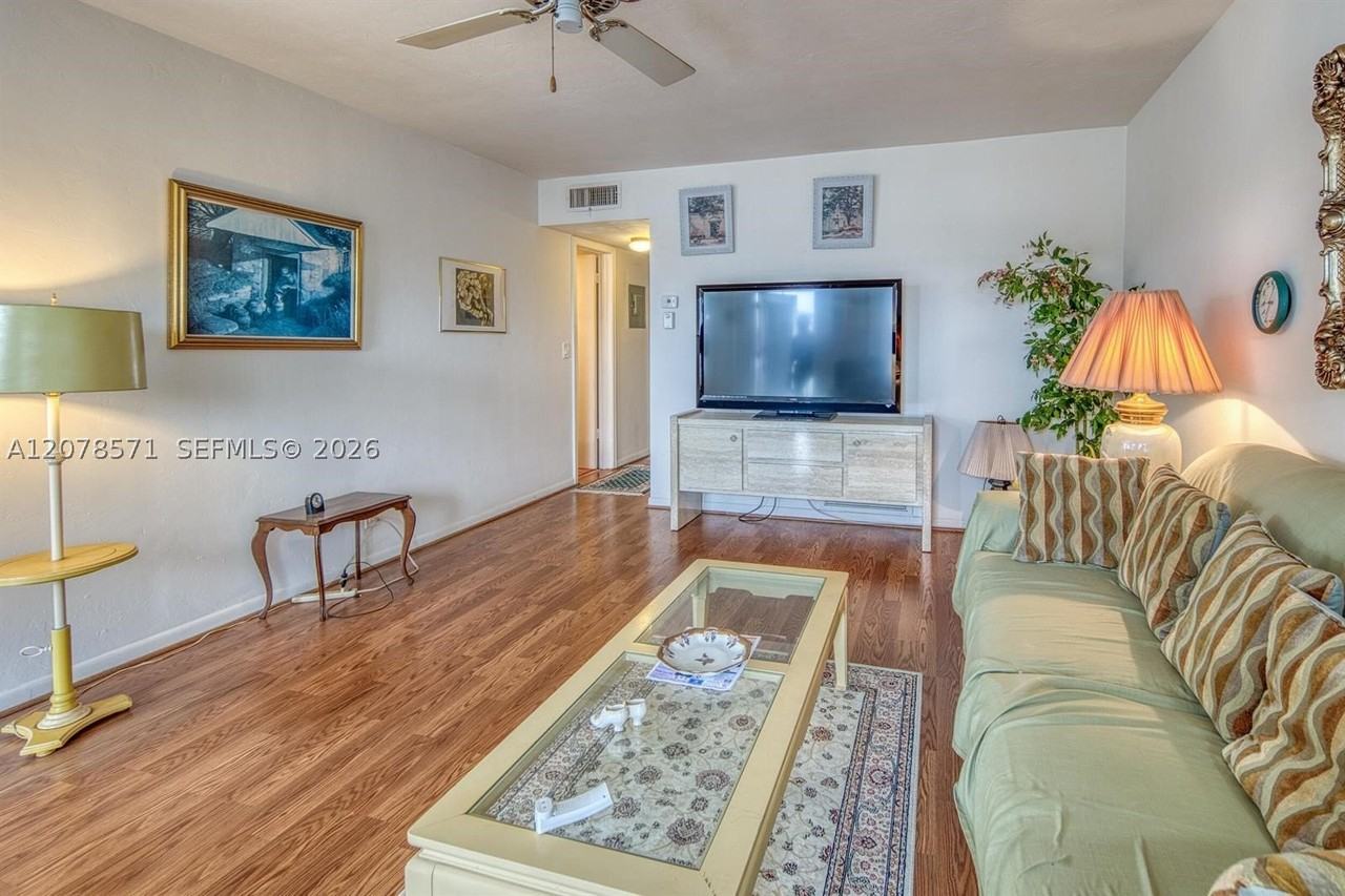 2440 Lake Osborne Dr #210 - Photo 5 of 22