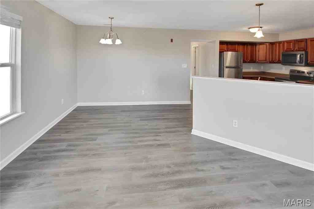 333 Stonewall Creek Dr - Photo 3 of 23