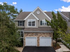 1301 Dahlia Cir - Photo 1 of 1