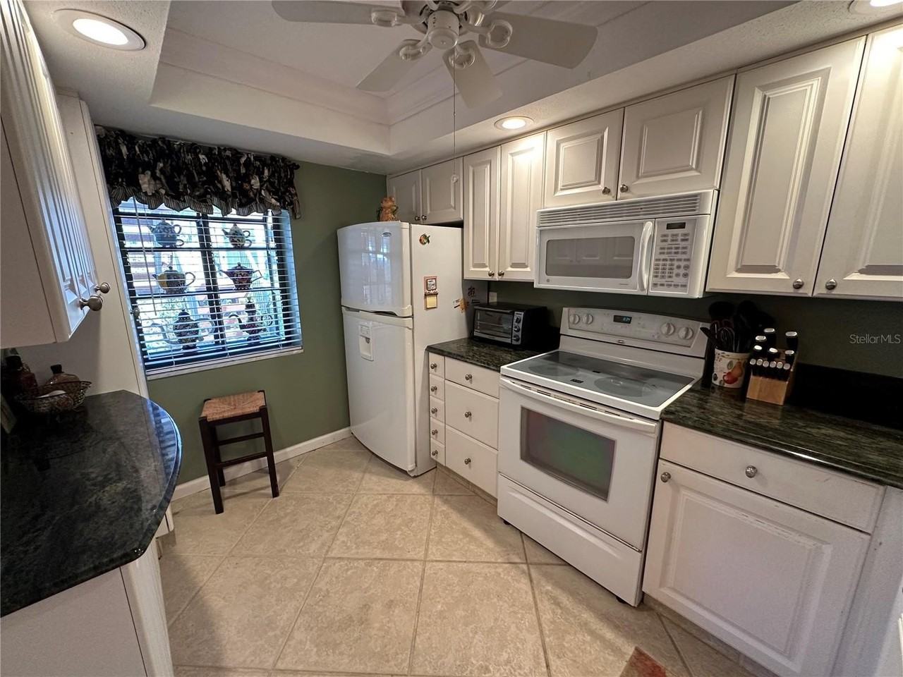 760 Avenida Estancia #217 - Photo 7 of 40