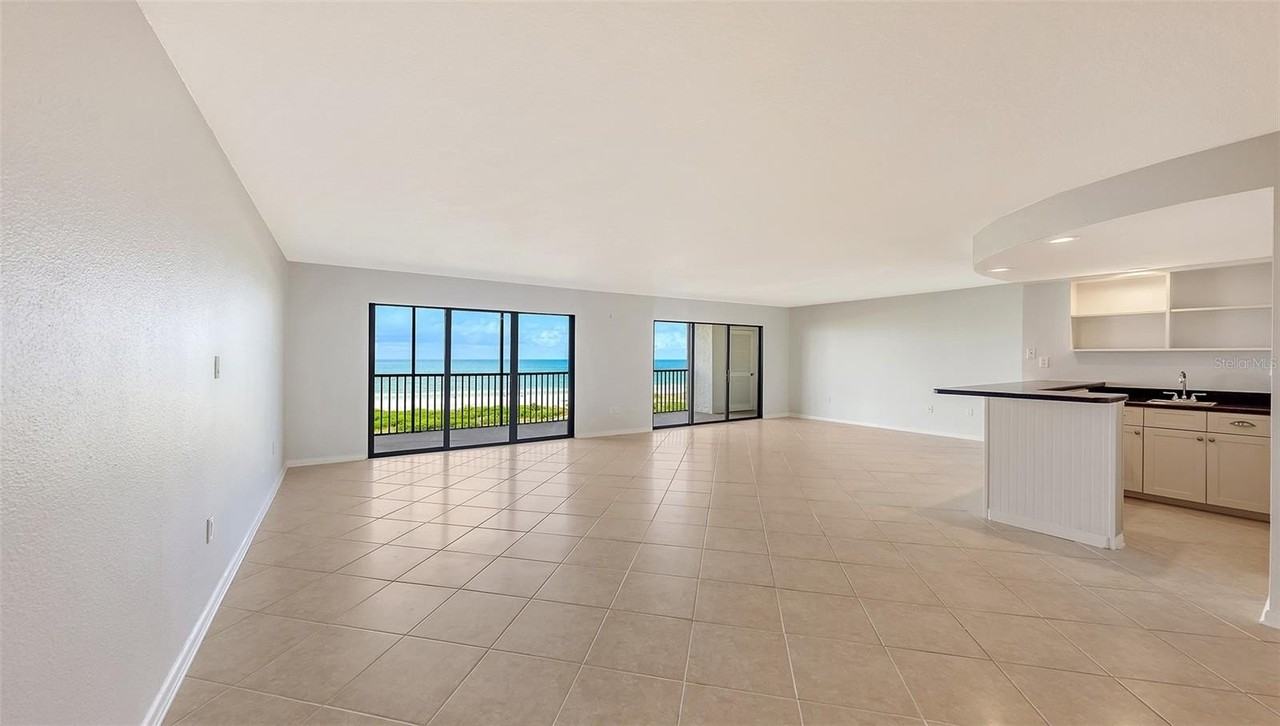 420 Beach Rd #706 - Photo 2 of 33