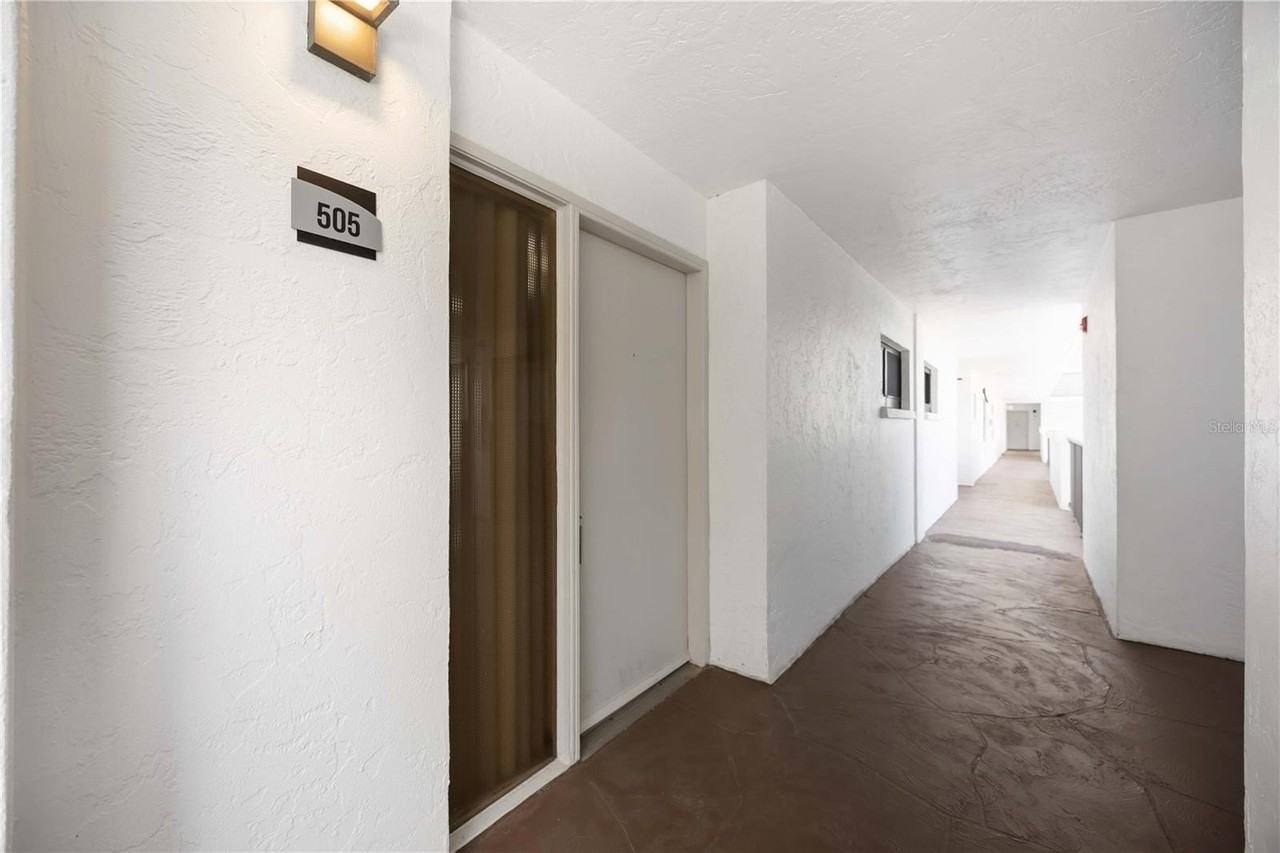 11 Sunset Dr #505 - Photo 3 of 47
