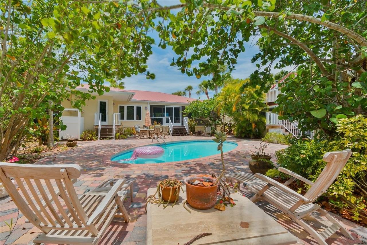 8300 Manasota Key Rd - Photo 3 of 44
